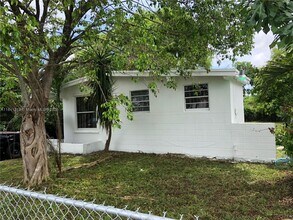 Building Photo - 1400 NW 73rd St