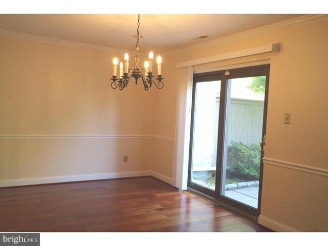 Building Photo - 231 Clover Hill Ct