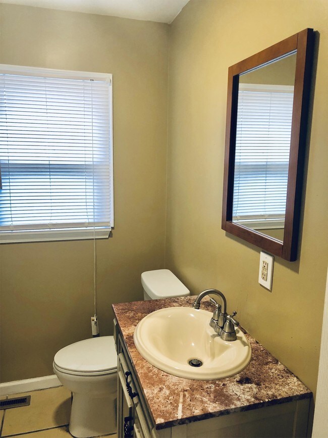 Building Photo - 6807 E 97th St