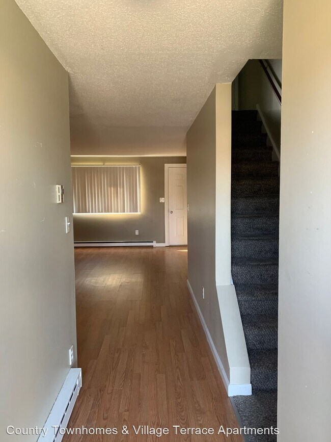 Building Photo - 2 br, 1 bath Apartment - 1 Chelsea Drive C...