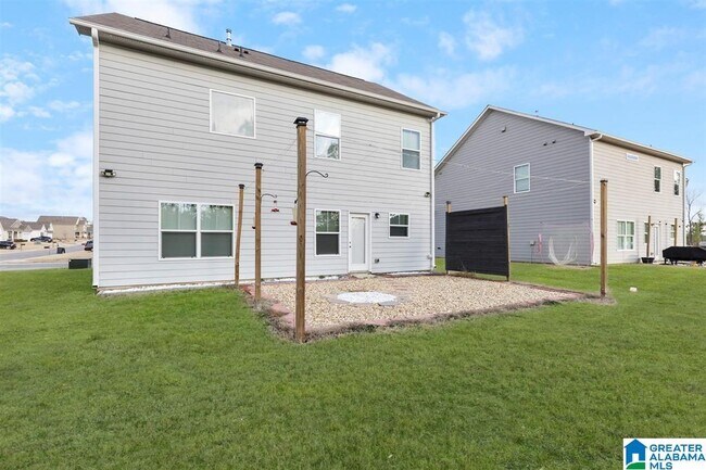 Foto del edificio - 848 Ridgeway Ave