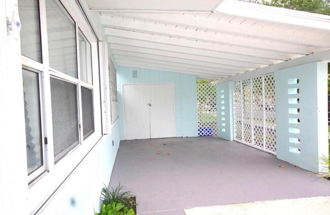Building Photo - 5501 Spruce Ave