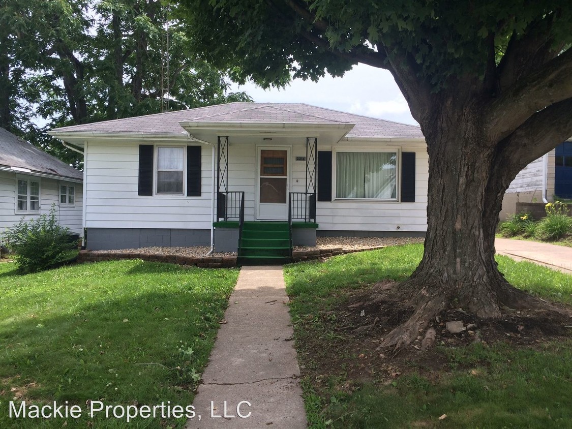 Foto principal - 2216 I St