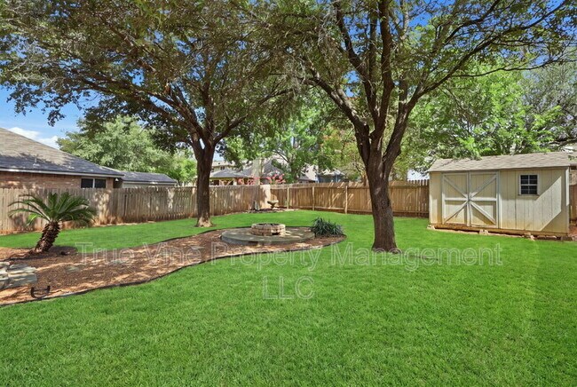 Foto del edificio - 6317 Stable Farm