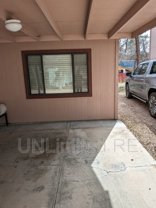 Building Photo - 1518 Shoup St