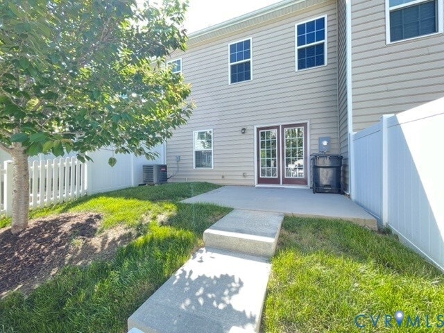 Building Photo - 8107 Creekside Village Dr