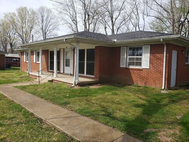 Building Photo - 207 N Mulberry St