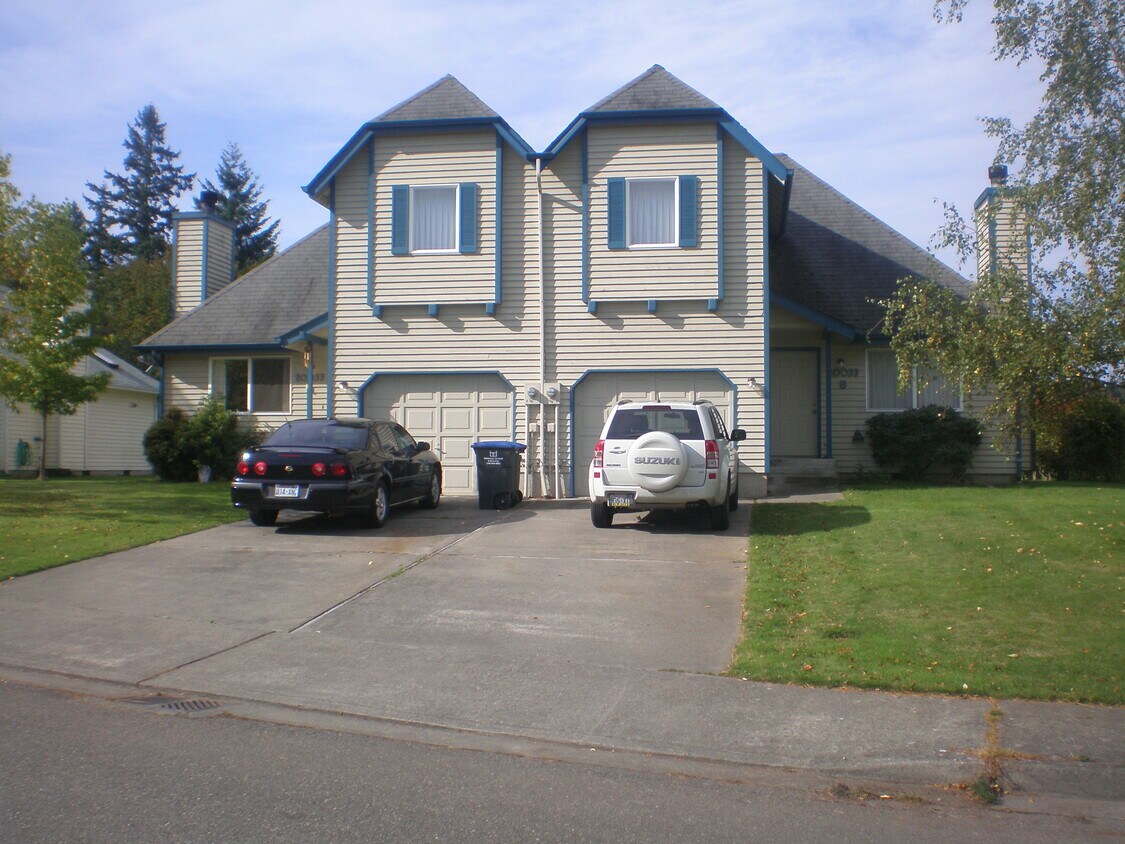 20033 1st Ave NE, Poulsbo, WA 98370 Townhome Rentals in Poulsbo WA