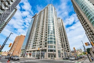 Building Photo - 242-PH1-2242 Rideau St