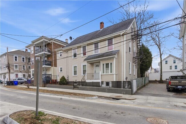 Foto del edificio - 92 Sylvian St