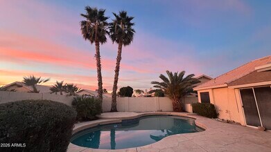 Building Photo - 1777 E Sheffield Ave