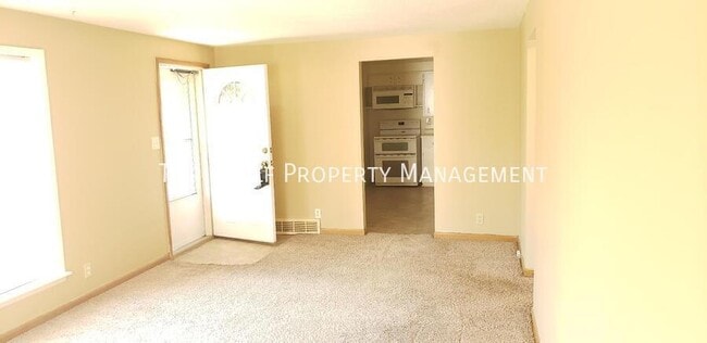 Building Photo - 1374 72nd St