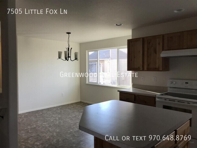 Foto del edificio - 7505 Little Fox Ln