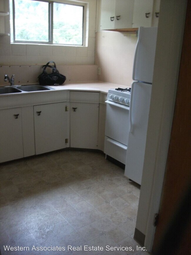 Foto del edificio - 352-364 Green Valley Rd