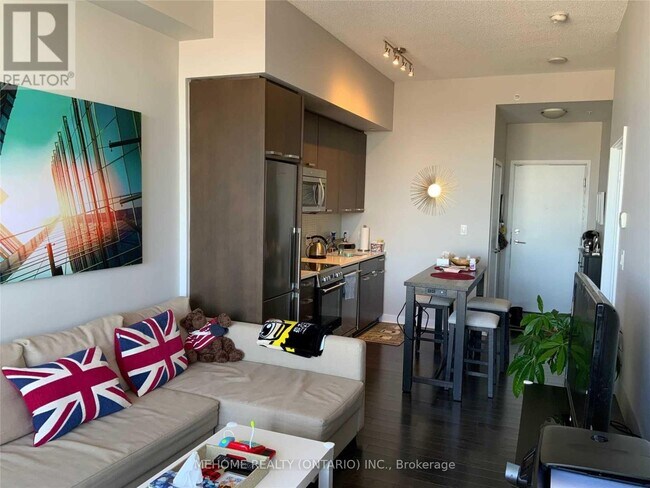 Photo du bâtiment - 295 Adelaide St W