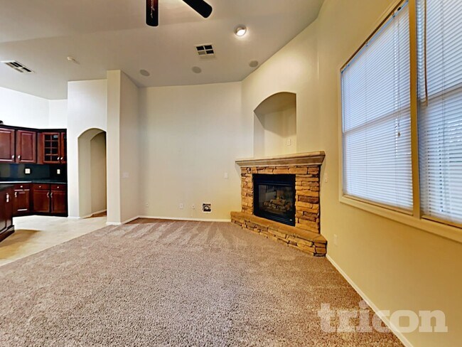 Foto del edificio - 3210 N 302nd Ct