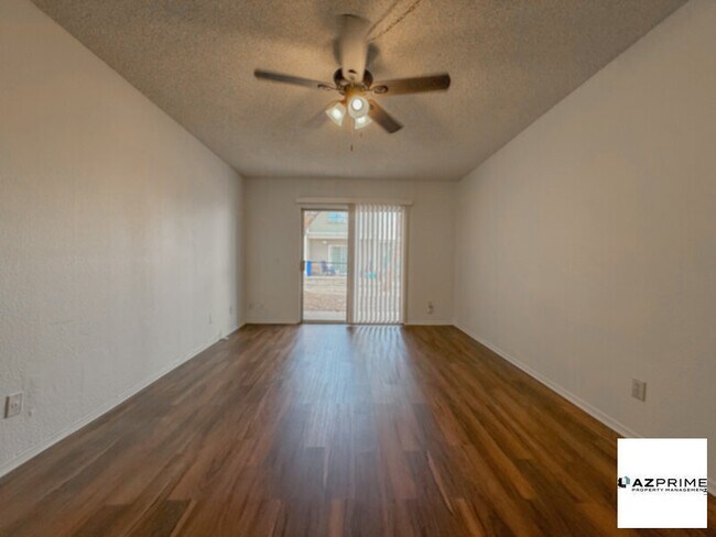 Foto del edificio - Experience the charm of this Inviting 1/1 ...