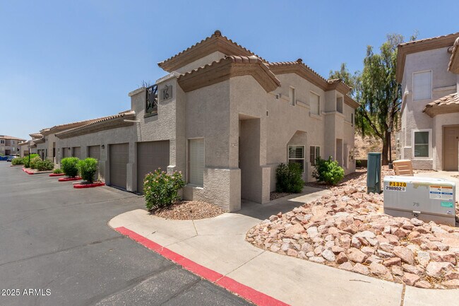 Foto del edificio - 3236 E Chandler Blvd