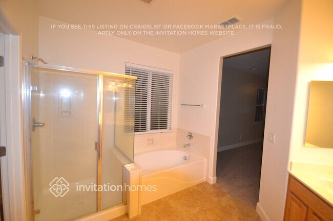 Foto del edificio - 5289 Moonlit Bay Way