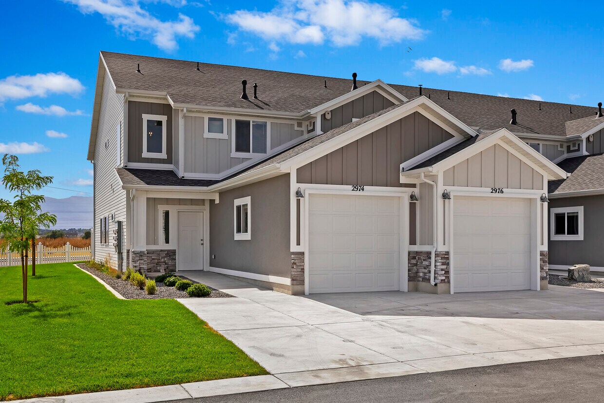 Primary Photo - 2984 S 3525 W