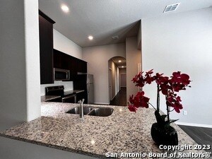 Building Photo - 5602 Rio Cyn