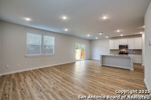 Primary Photo - 5935 W Hausman Rd