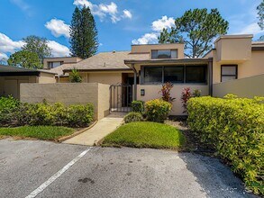 Building Photo - 5331 Myrtle Wood