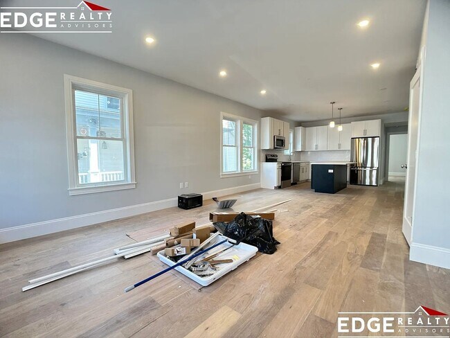 Foto del edificio - No Brokers Fee, No Security Deposit, In-Unit Washer and Dryer, Central Heat/AC, New Construction