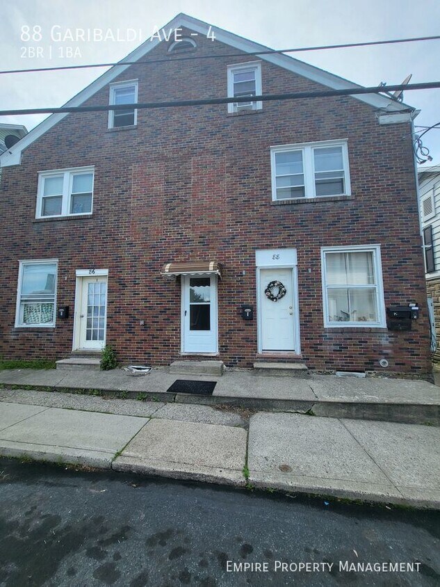 88 Garibaldi Ave Unit 4, Roseto, PA 18013 Room for Rent in Roseto, PA