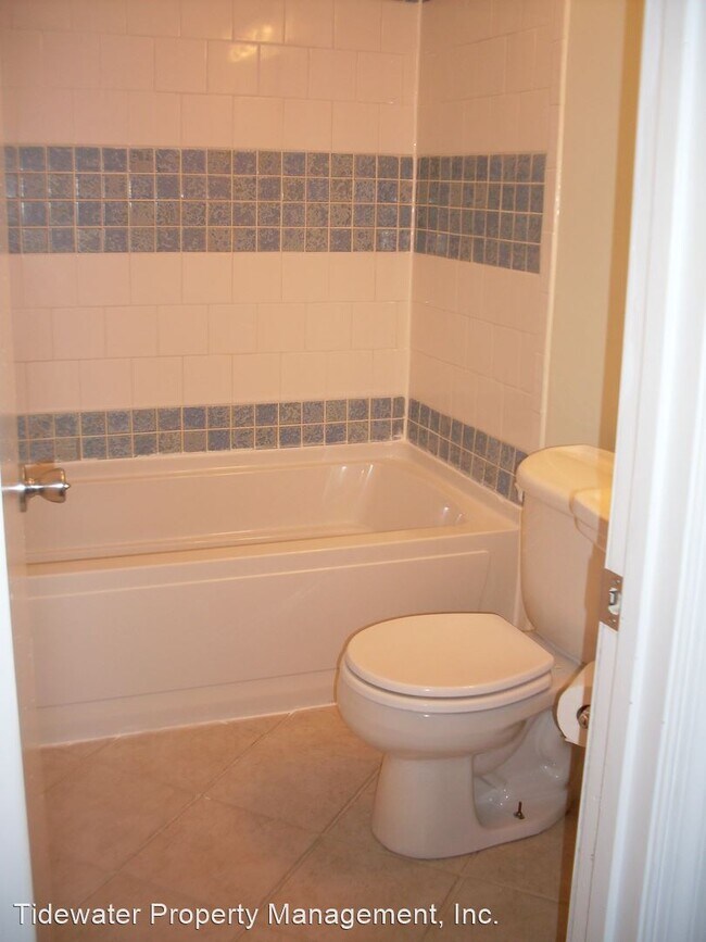 Building Photo - 3 br, 2.5 bath House - 8161 Turn Loop Rd