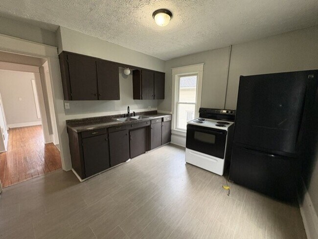 Foto del edificio - 147 8th St NW