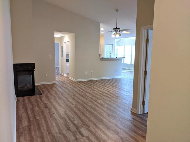 Building Photo - 25910 Ridge Manor Dr