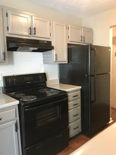 Building Photo - 1300 Downing St