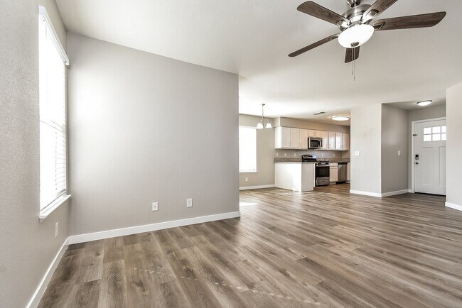 Building Photo - 1125 Purple Martin Ct