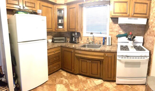 Foto del edificio - 97 Brookfield Ave