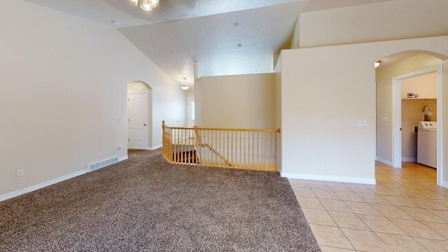 Building Photo - Herriman Rambler with Basement Apartment