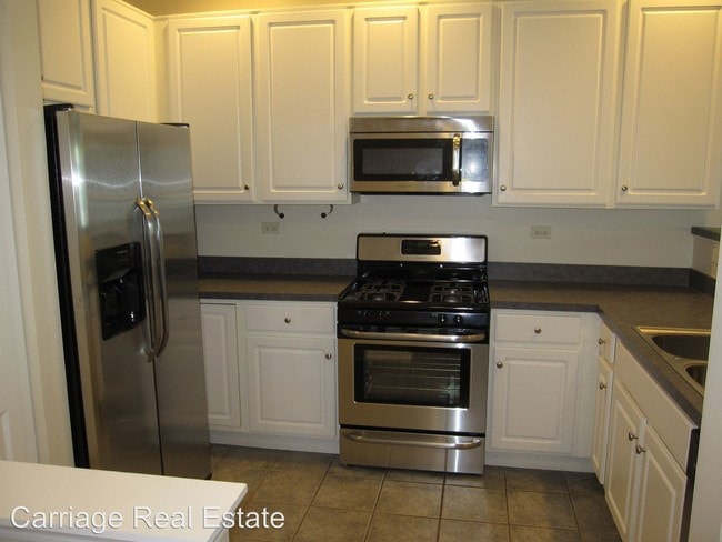 Building Photo - 2 br, 2.5 bath House - 1308 Brookdale Dr