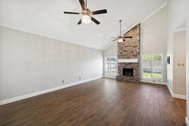 Foto del edificio - 1311 Ambergate Dr