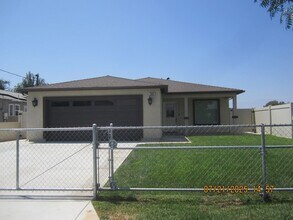 Building Photo - 1593 Hillcrest Ave