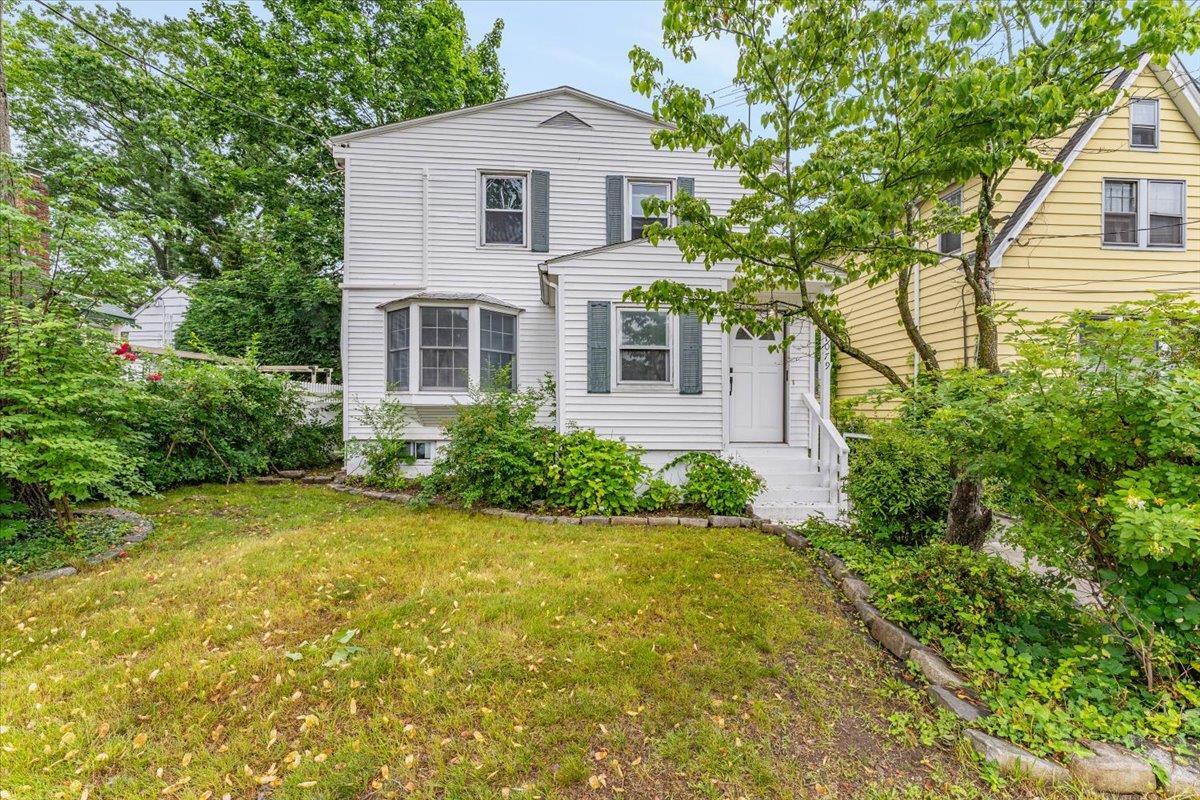 Foto principal - 1079 Stanton Ave