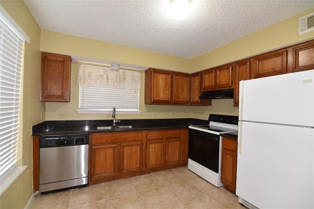 Primary Photo - 12400 Overbrook Ln
