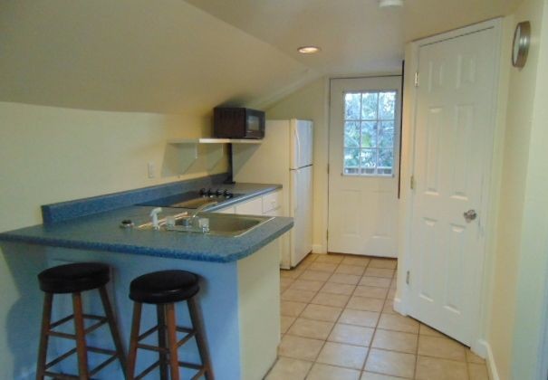 Building Photo - Studio Apartment