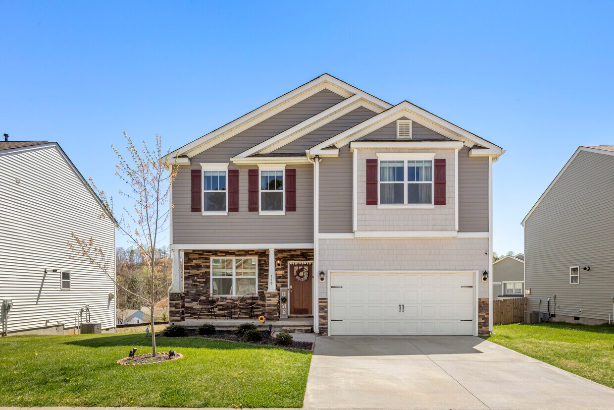 Foto principal - 172 Monroe Creek Blvd