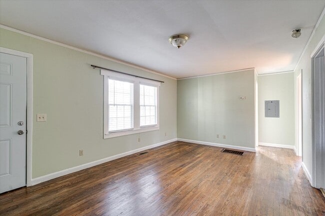 Foto del edificio - 5219 Cheryl Ln