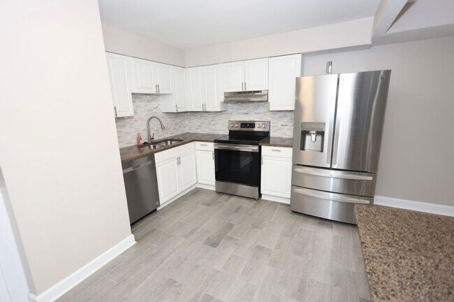 Foto del edificio - 6984 Hanover Pkwy
