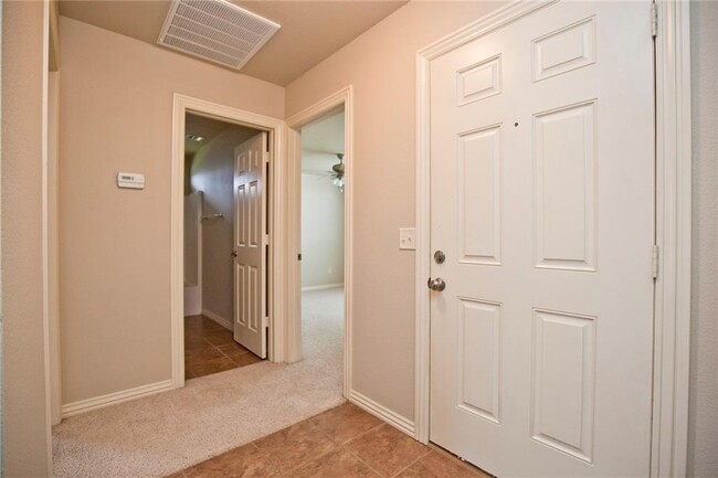 Building Photo - 611 Firewood Dr