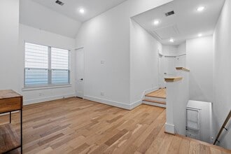 Building Photo - 9019 Wellspring Dr