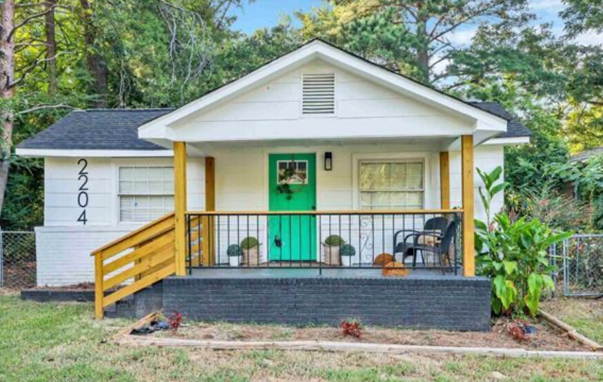 Foto principal - 2204 2nd Ave S