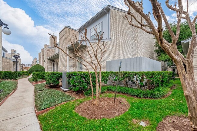 Foto del edificio - 7348 Regency Square Ct