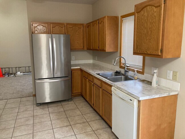 Foto del edificio - 7901 E Pointe Rd